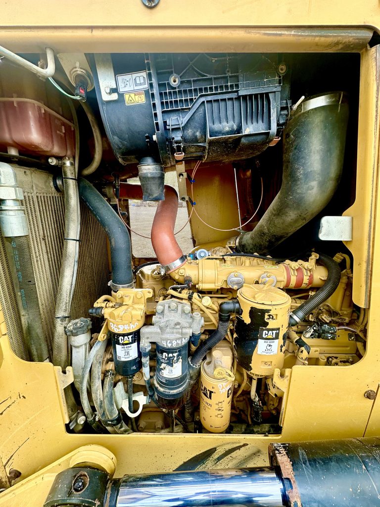 excavation equipment engine